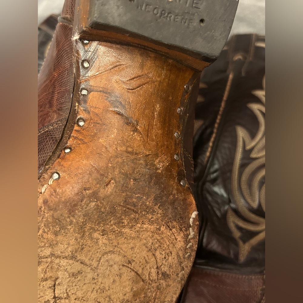 Vintage Justin Lizard Skin Cowboy Boots - Size 9D Brown - Picture 8 of 12